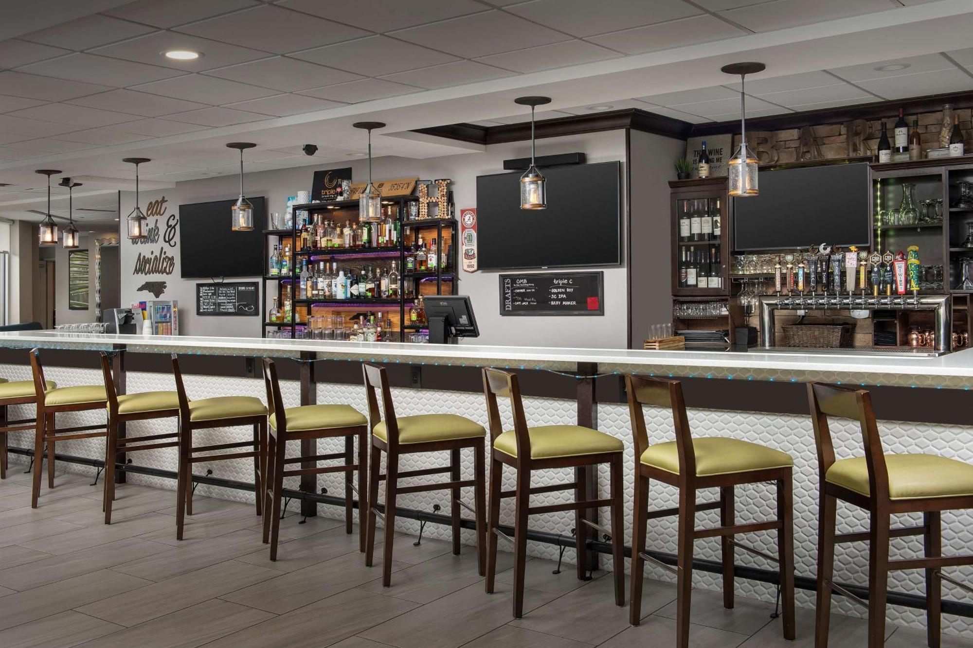 Hilton Garden Inn Charlotte/Mooresville Esterno foto